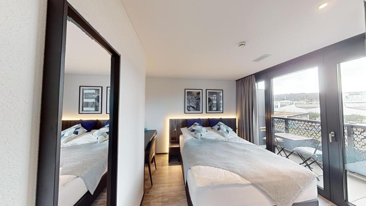 Spacious 1 Bedroom Apartment With Balcony Zúrich Exterior foto
